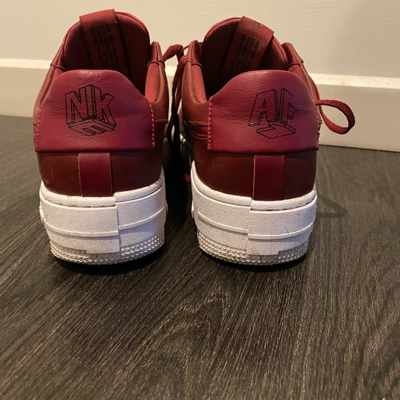 Nike Air Force 1 Pixel Team Red- size 8.5 - Picture 3 of 5